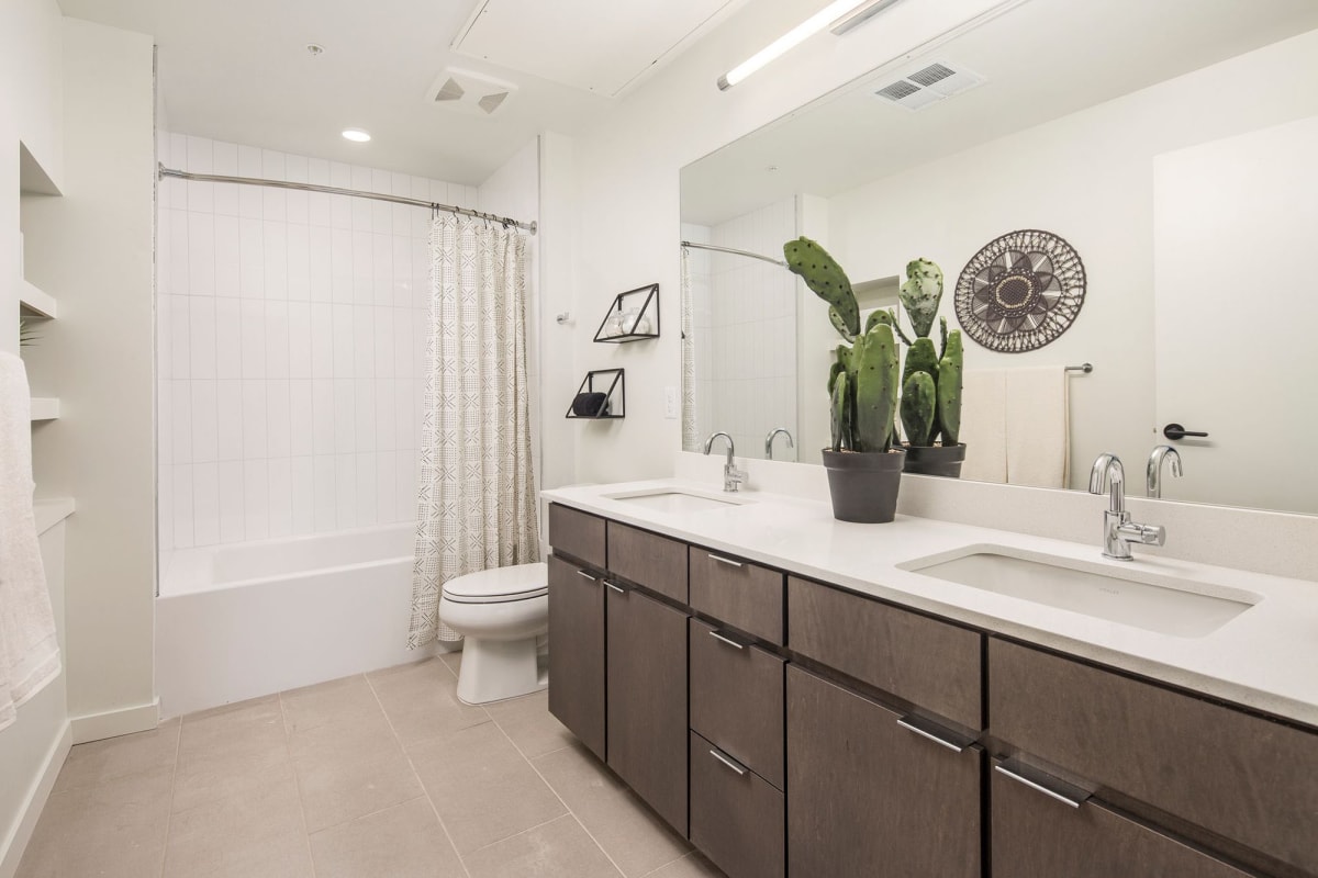 Clovis Point Apartments